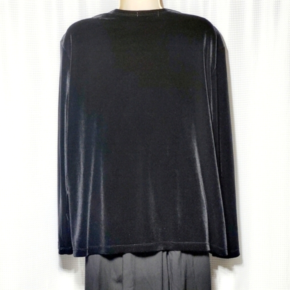 Notations Black Velvet Layered Blouse/Cardigan with Rhinestone Heart Clasp (XL) - Picture 5 of 11